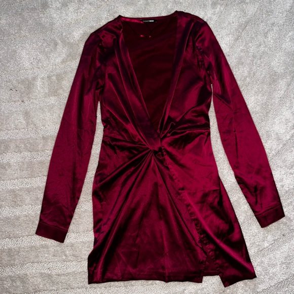 Long sleeve burgundy dress - Picture 1 of 1